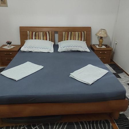 Room At Grandma'S Fatima Stolac Bagian luar foto