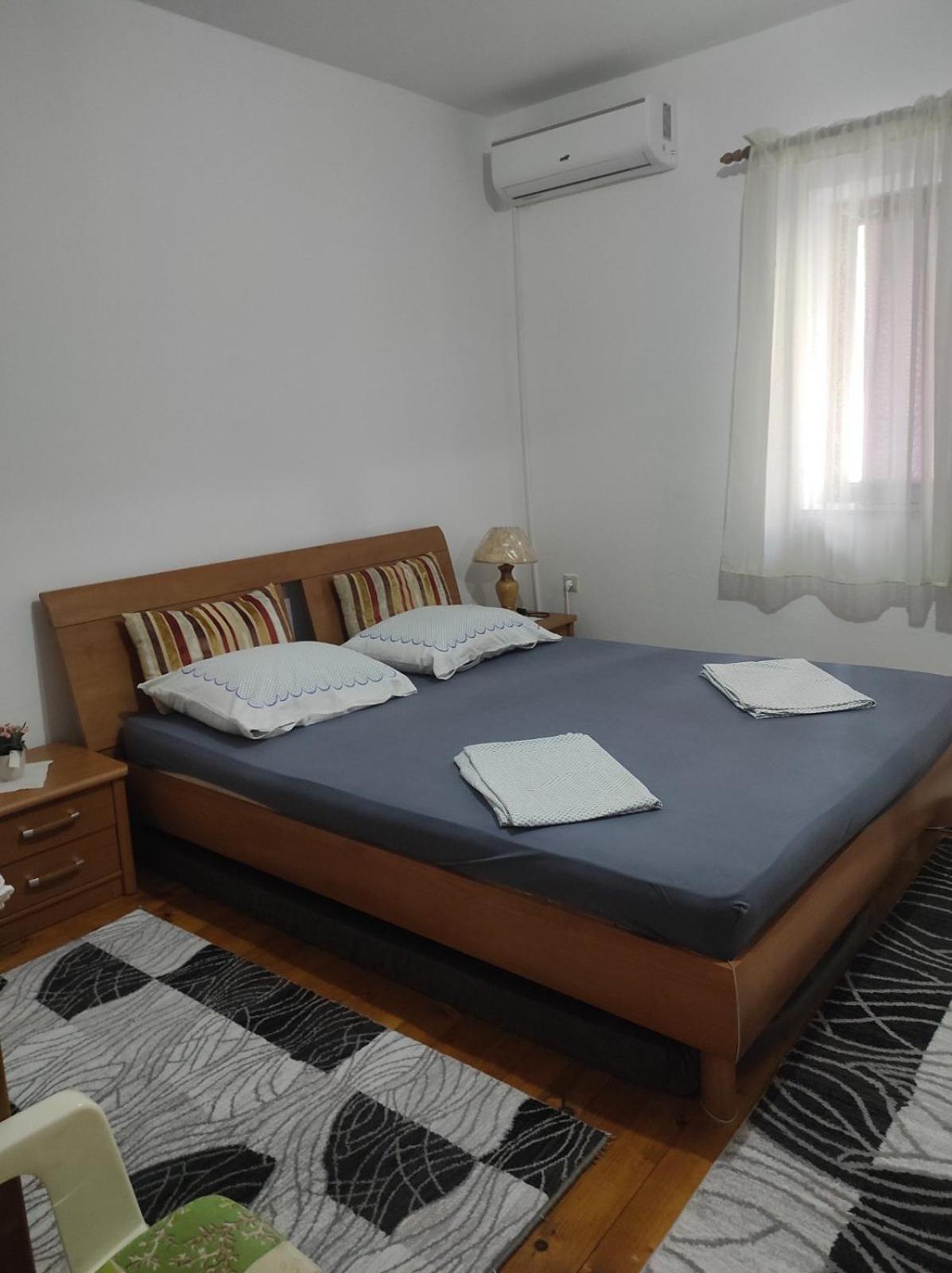 Room At Grandma'S Fatima Stolac Bagian luar foto