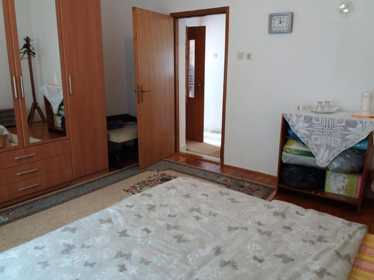 Room At Grandma'S Fatima Stolac Bagian luar foto