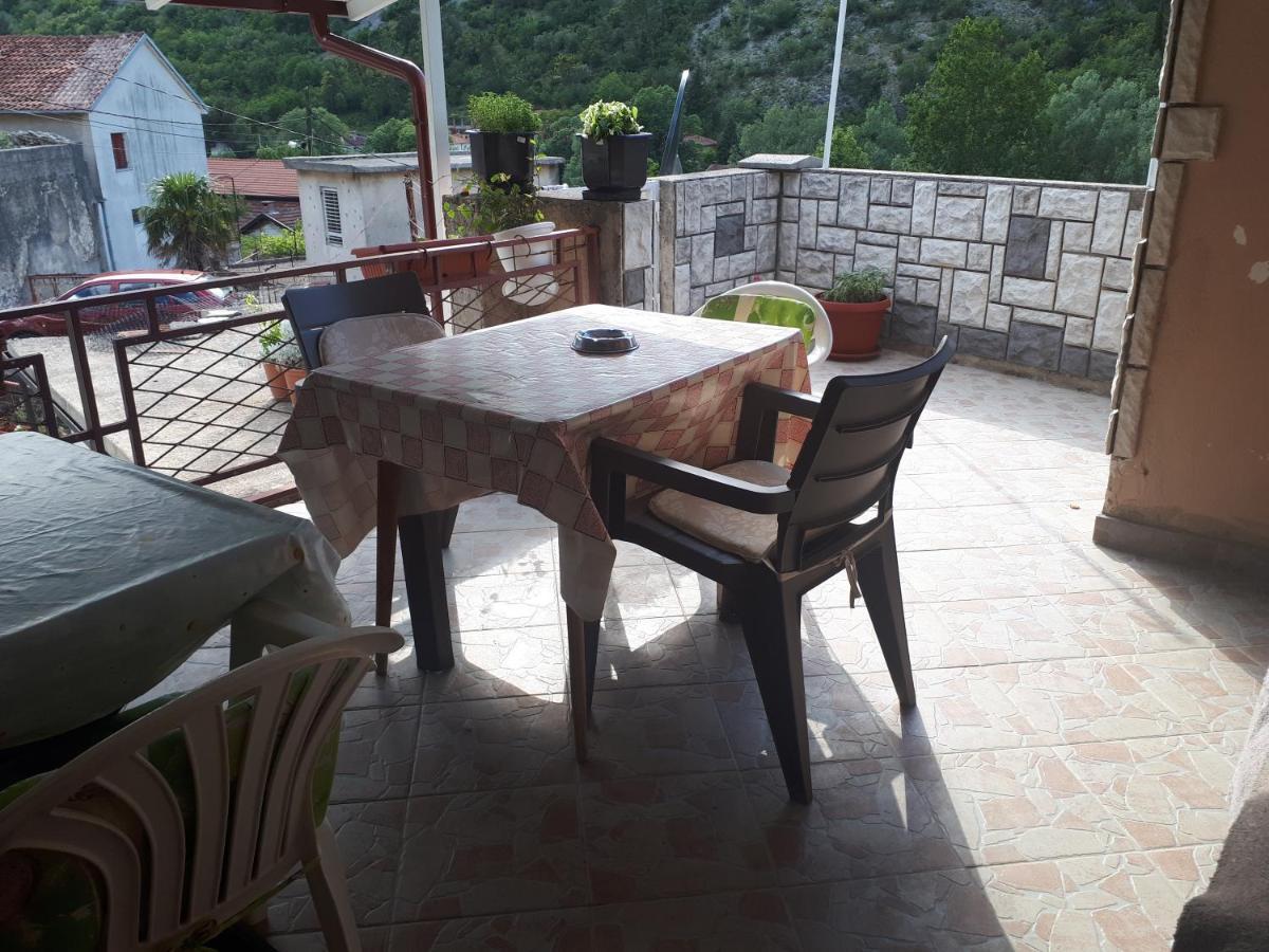 Room At Grandma'S Fatima Stolac Bagian luar foto